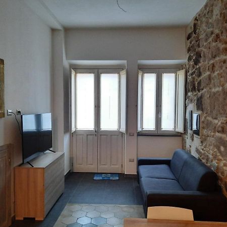 Appartamento Su Palazzina Storica In Centro A SantʼAntìoco Extérieur photo